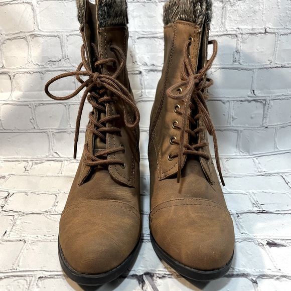 JUST FAB Heeled Lace Up Boot Brown-9 - Picture 3 of 8